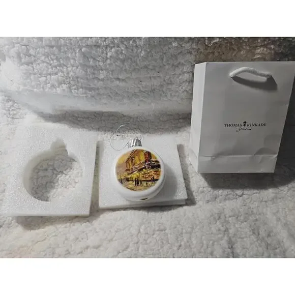 Brand New 2020 Thomas Kinkade Ornament A Christmas Wish 3.5" Round White Holiday - Picture 1 of 10